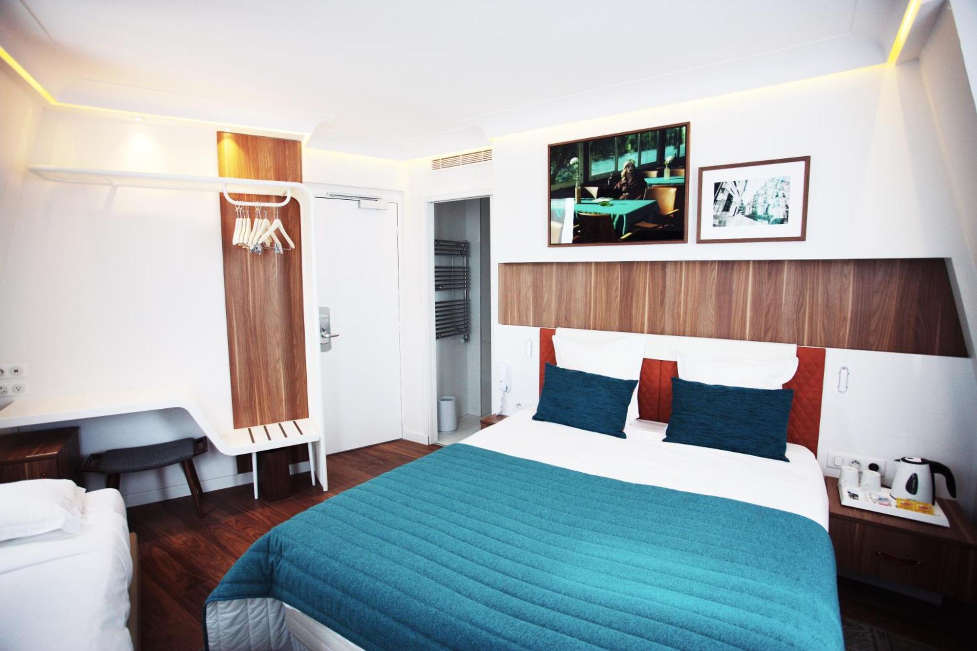 Eiffel Turenne Hotel