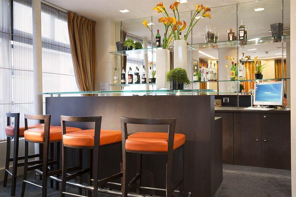 Eiffel Turenne Hotel Paris