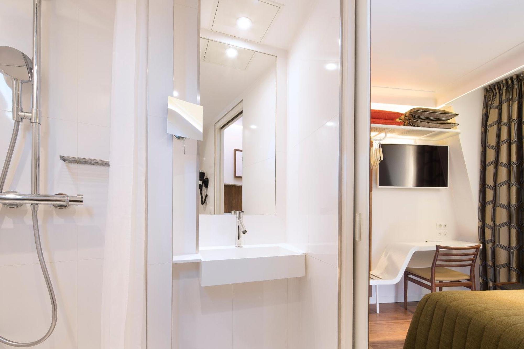 Hotel Eiffel Turenne Paris